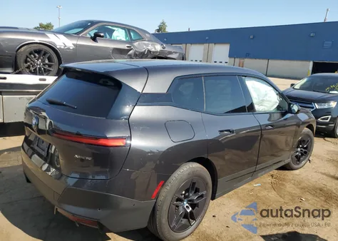 2024 BMW Ix xDrive50 z USA, uszkodzony, nr VIN WB523CF01RCN79774